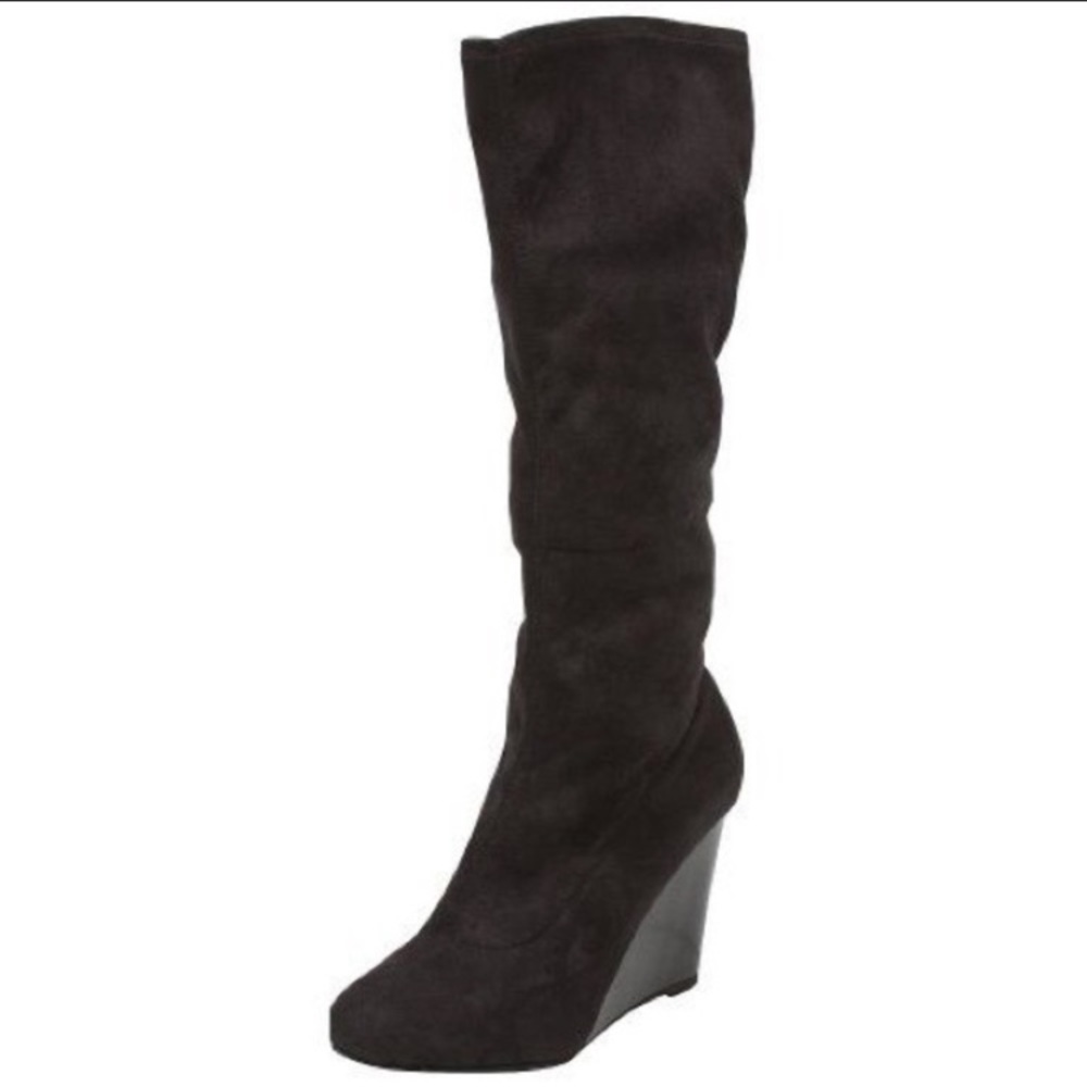 Charles David Under knee boot